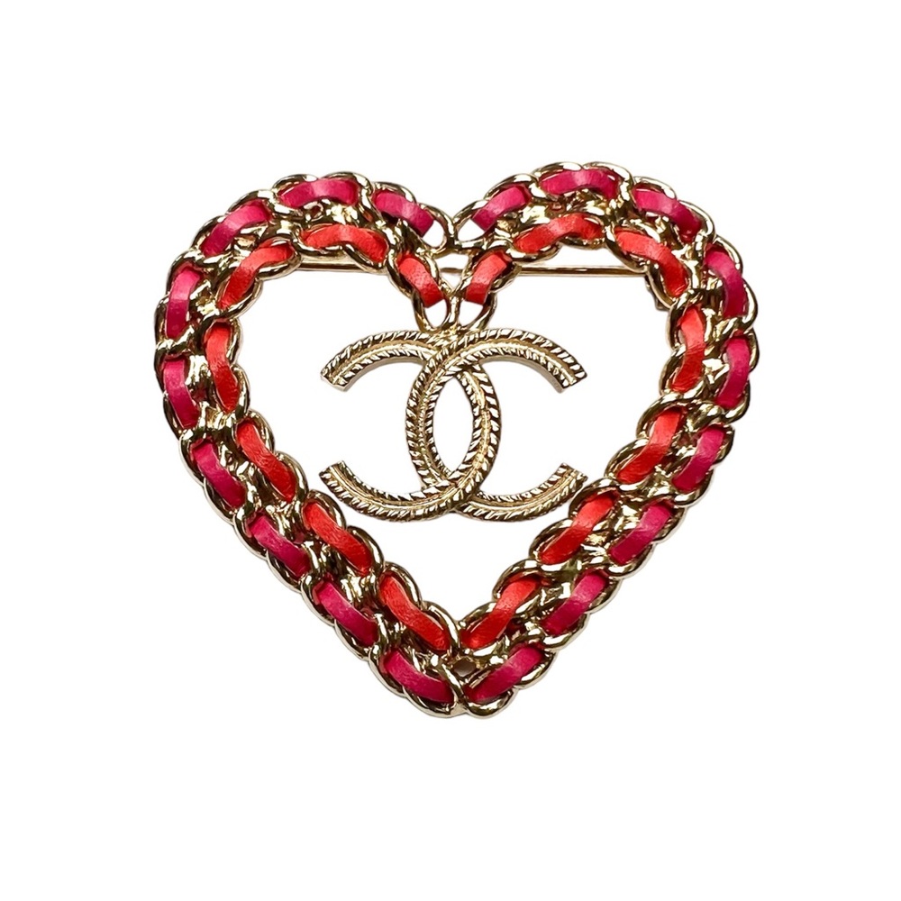 *SOLD* Brand New 2018 CHANEL Gold CC 2 Tone Pink Red Leather Chain Heart Brooch